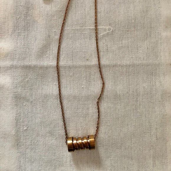 Short Necklace - Picture 1 of 2